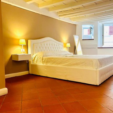 Amazing Apartment In Piazza Santa Croce Firenze Ngoại thất bức ảnh